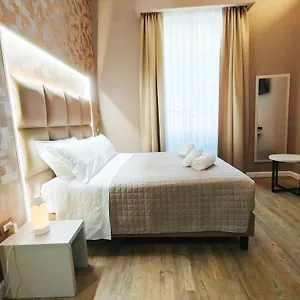 Amoroma 3*, Roma Italia